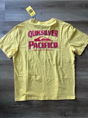Quiksilver Pacifico Men’s Yellow Logo Crew T‑Shirt